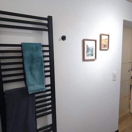 Kleine Auszeit - 2-Zimmer Ferienwohnung Spiez Bagian luar foto