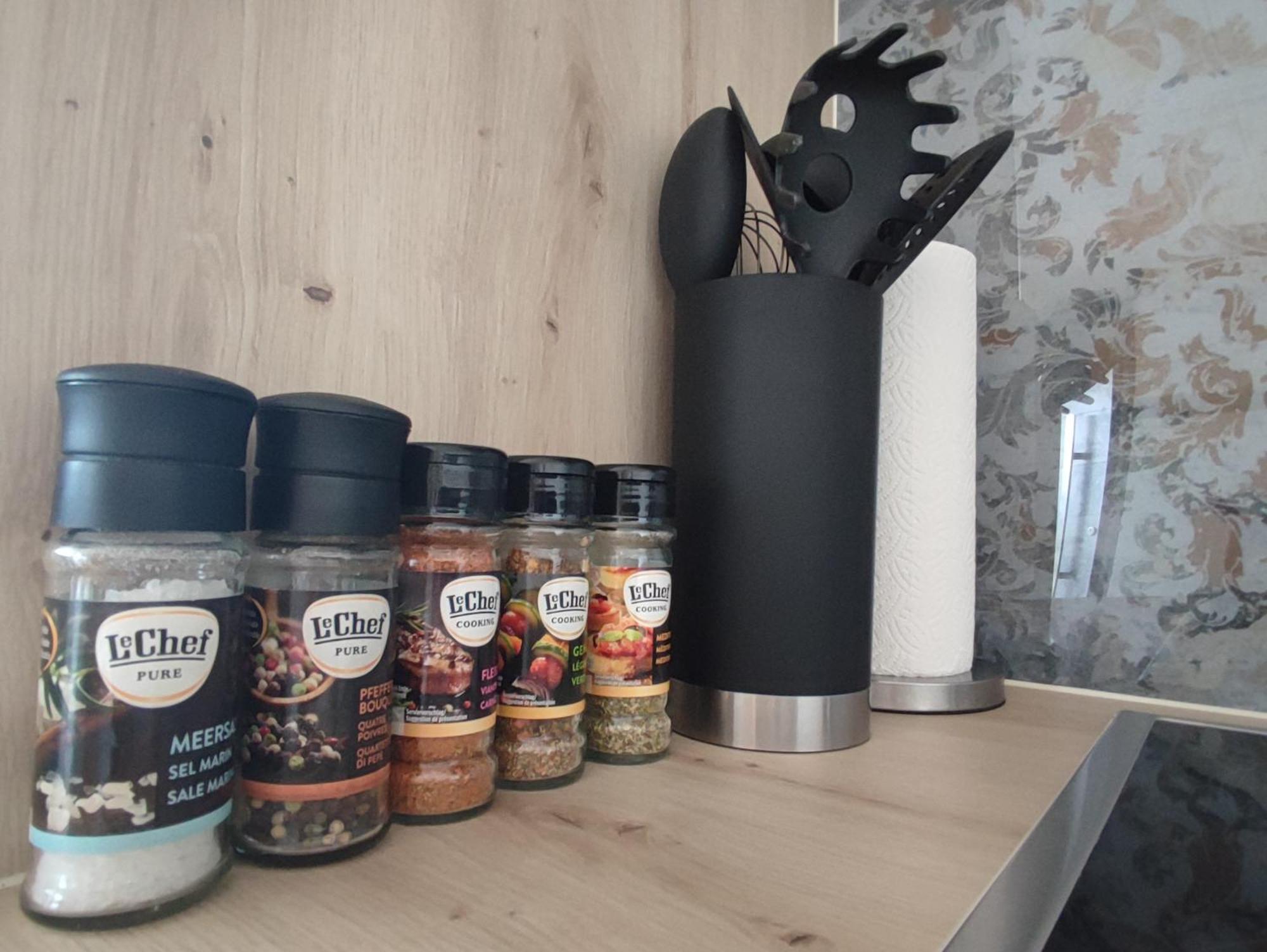 Kleine Auszeit - 2-Zimmer Ferienwohnung Spiez Bagian luar foto