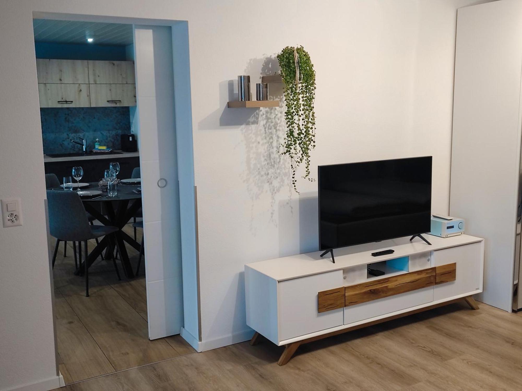 Kleine Auszeit - 2-Zimmer Ferienwohnung Spiez Bagian luar foto