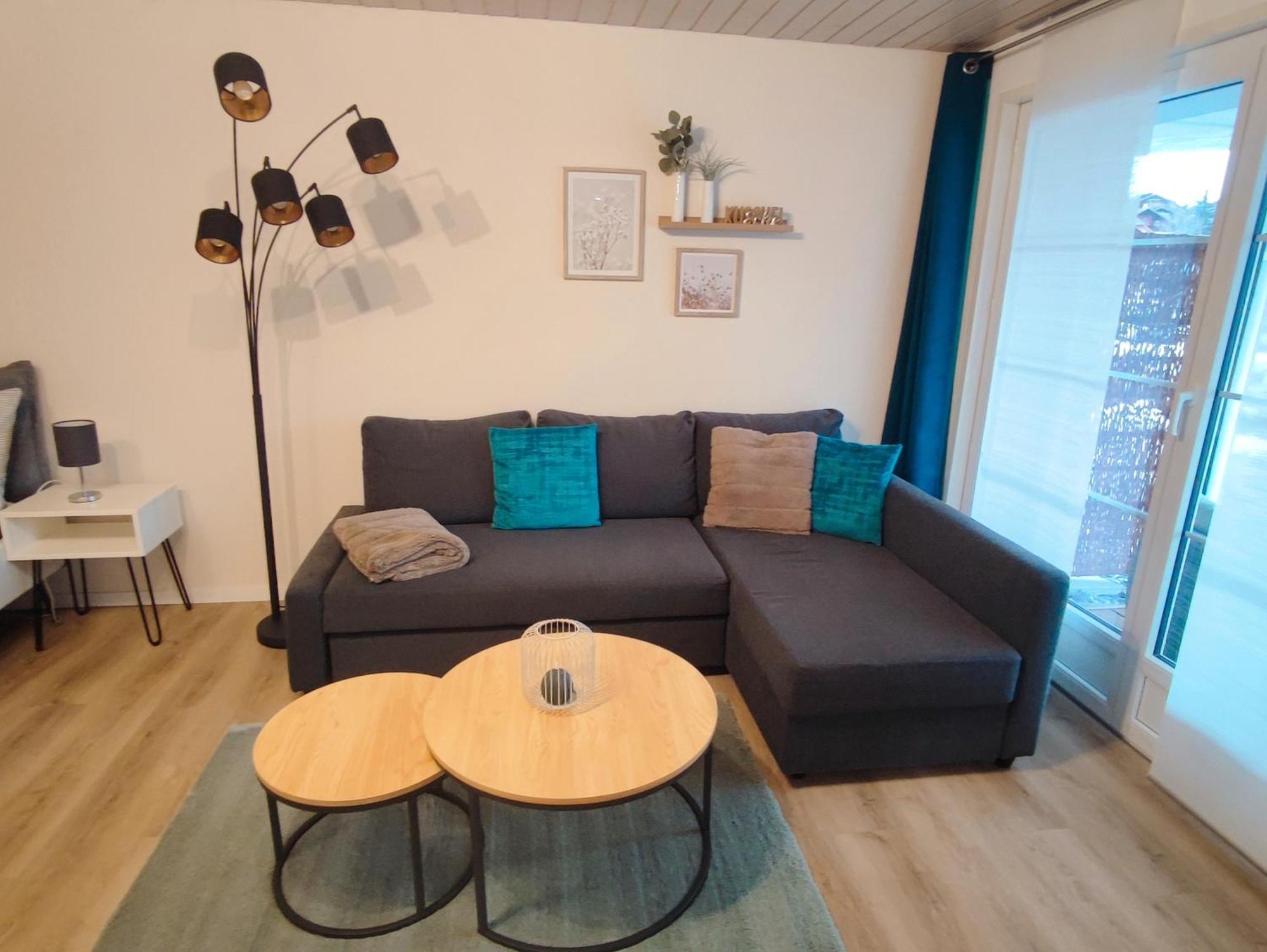 Kleine Auszeit - 2-Zimmer Ferienwohnung Spiez Bagian luar foto