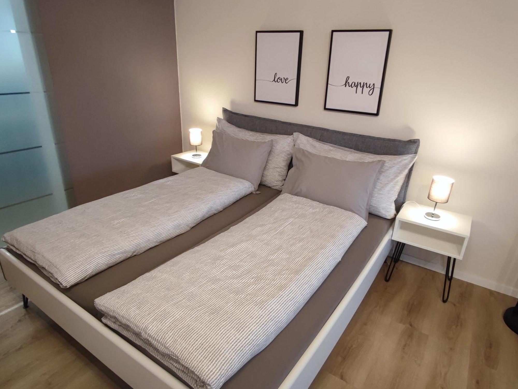 Kleine Auszeit - 2-Zimmer Ferienwohnung Spiez Bagian luar foto